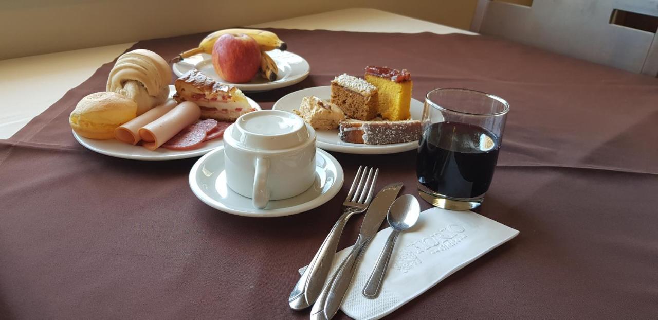 Hotel Fiorio Флорис-да-Кунья Экстерьер фото