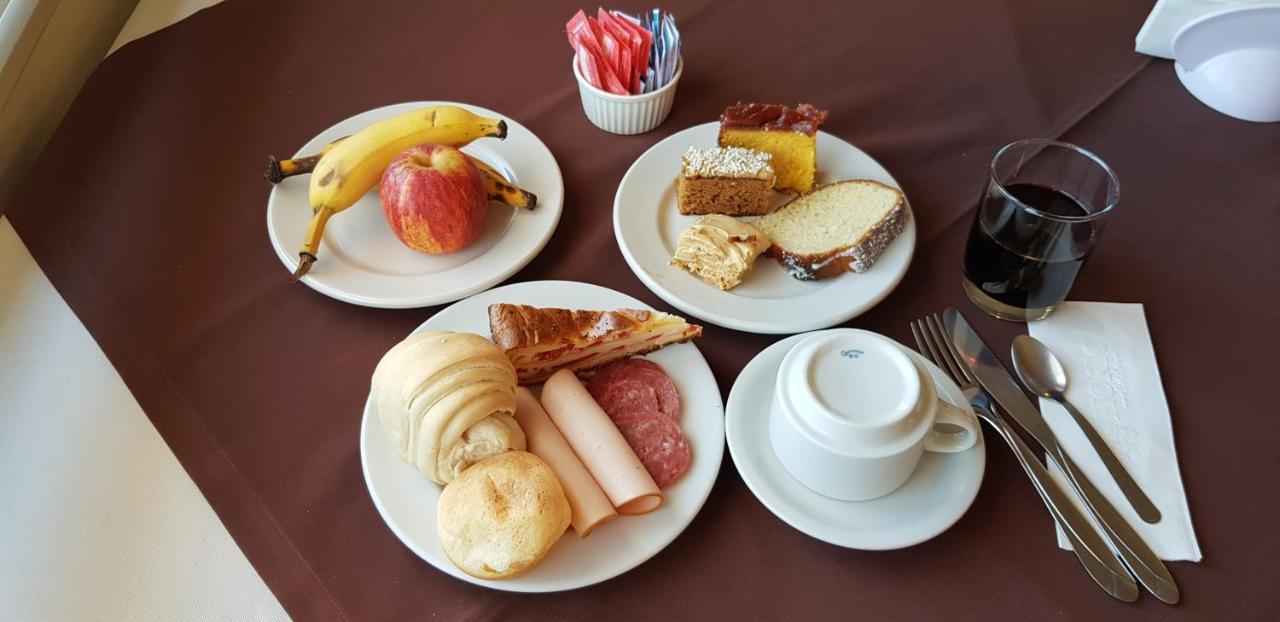 Hotel Fiorio Флорис-да-Кунья Экстерьер фото