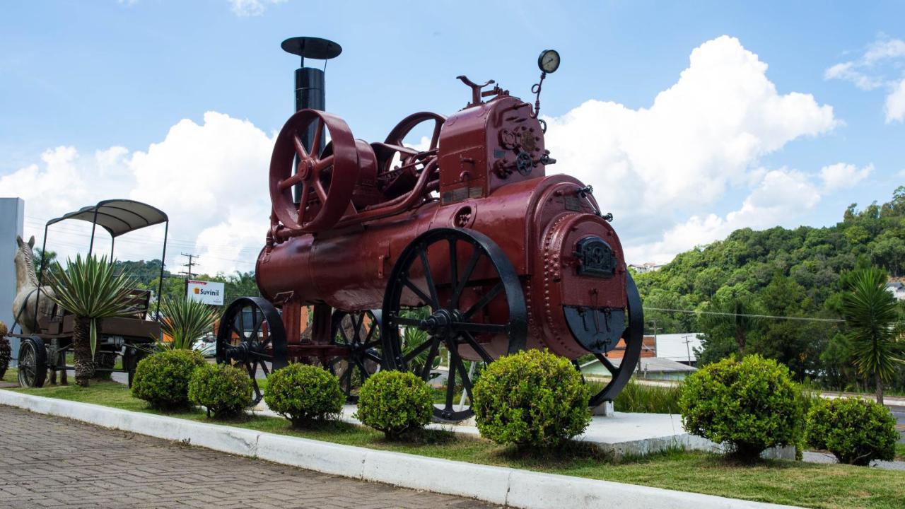 Hotel Fiorio Флорис-да-Кунья Экстерьер фото
