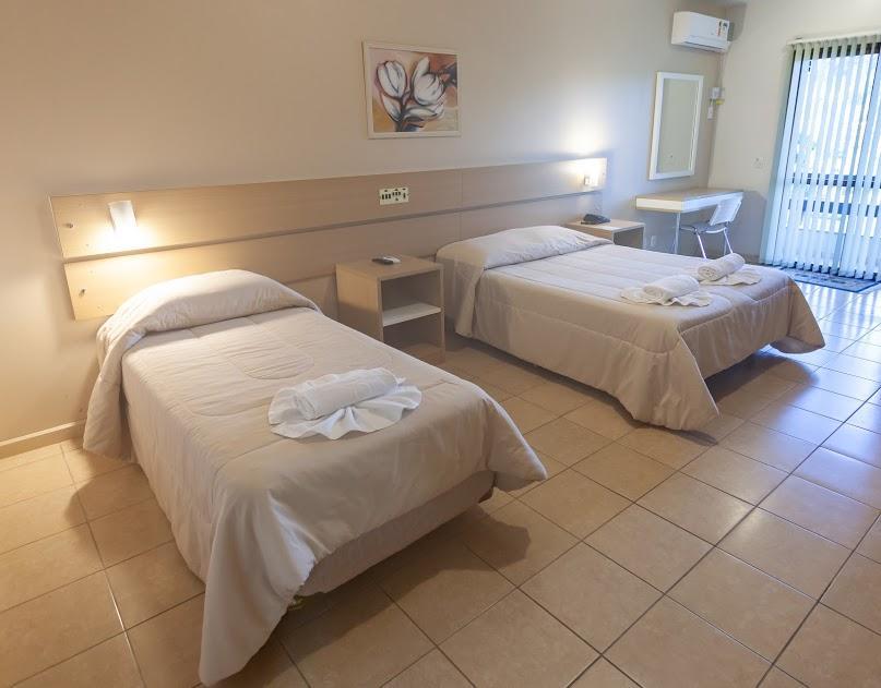 Hotel Fiorio Флорис-да-Кунья Экстерьер фото